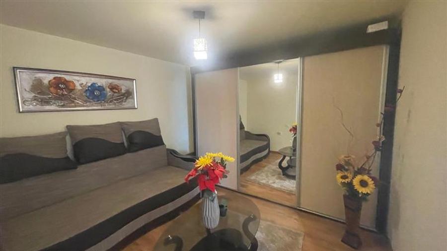 Casă individuală cu 4 camere cu Teren 270 Mp în Central