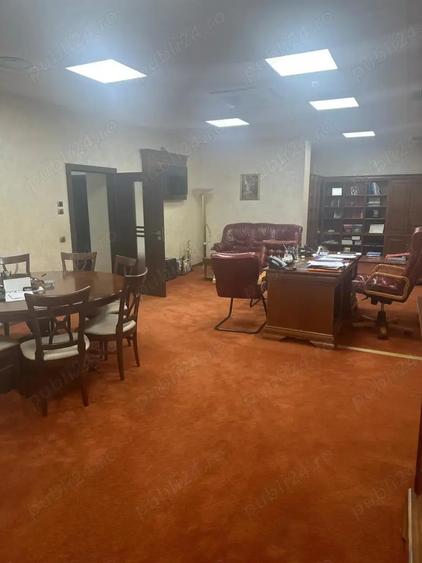 Spațiu comercial, de 530 mp, în Central