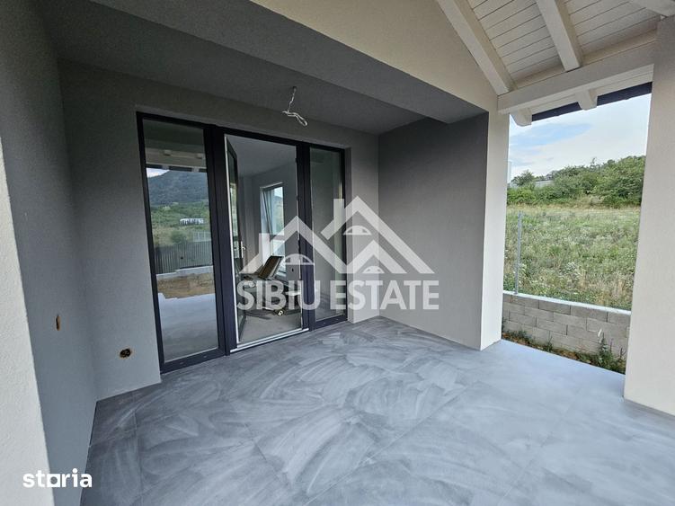 Casă cu 5 camere cu Teren 360 Mp în Central