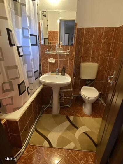 Apartament cu 3 camere în Cetate