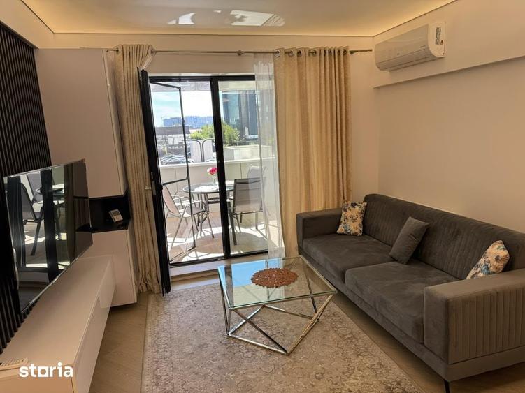 Apartament cu 3 camere decomandat în Sud