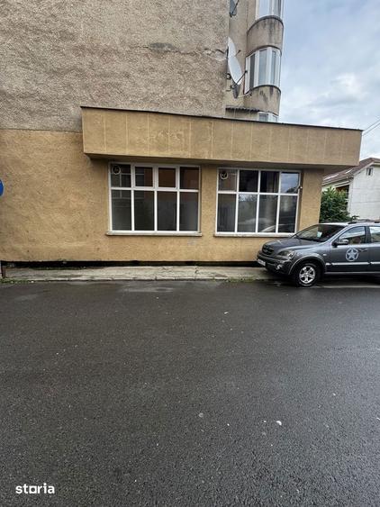 Spațiu comercial, de 47 mp, în Central