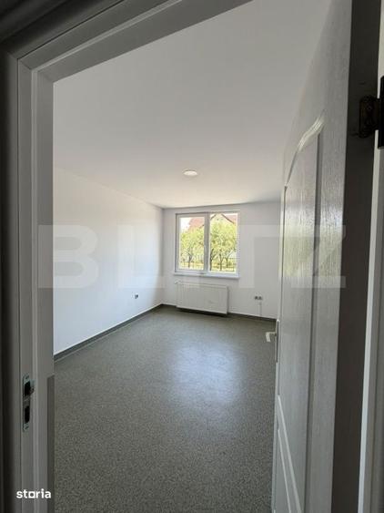 Spațiu comercial, de 390 mp, în Luna