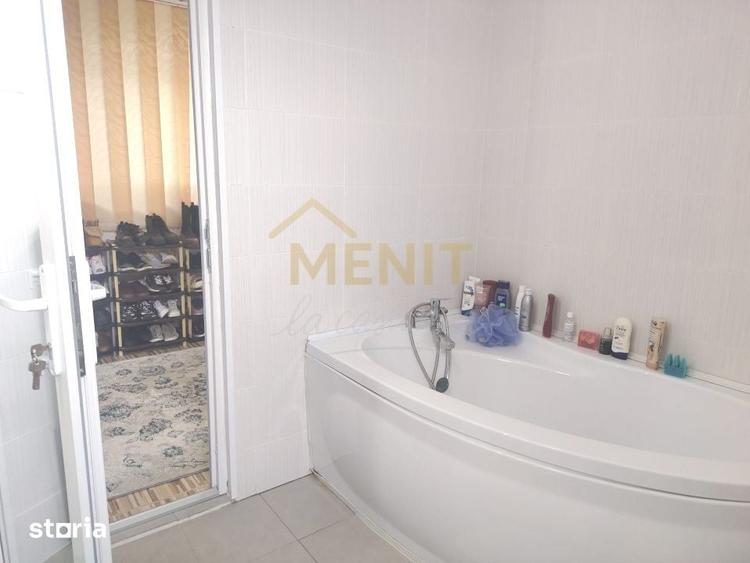 Casă cu 5 camere cu Teren 287 Mp în Central