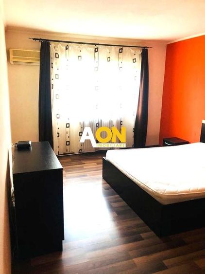 Apartamen 2 camere, etaj intermediar, Cetate - 2