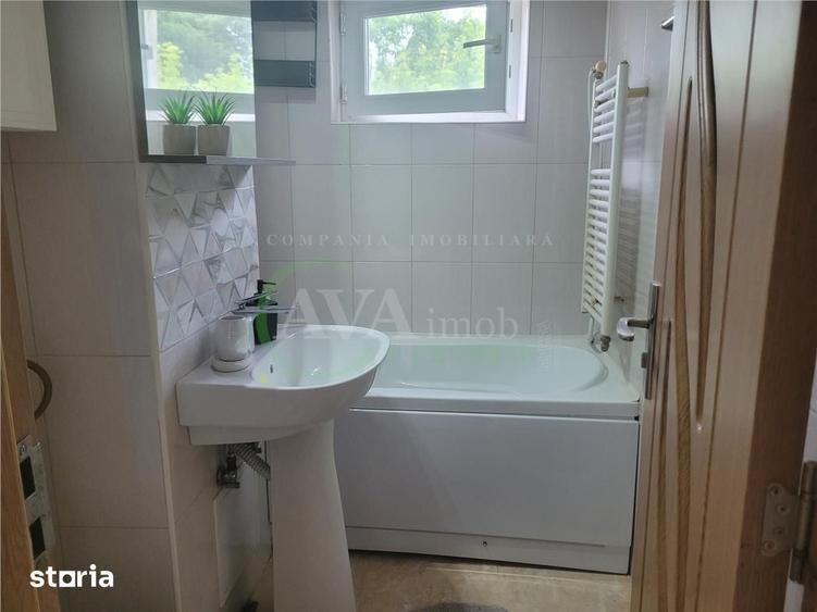 Apartament cu 3 camere semidecomandat în Bârsănești