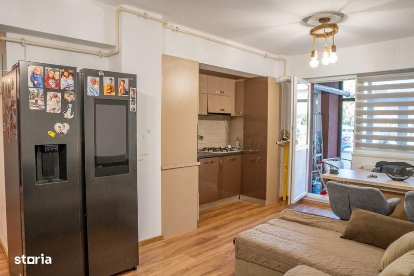 Apartament cu 3 camere în Letea Veche