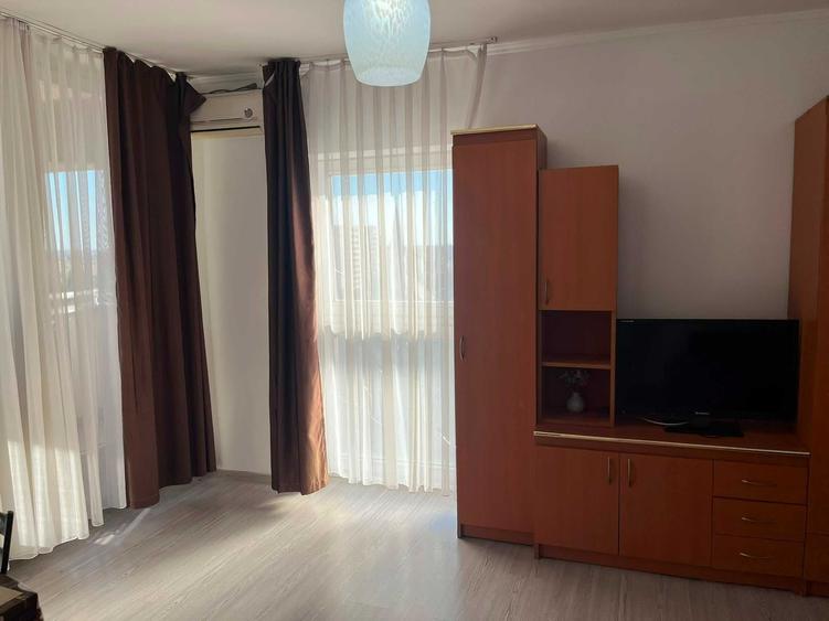 Garsonieră decomandată în Nufărul