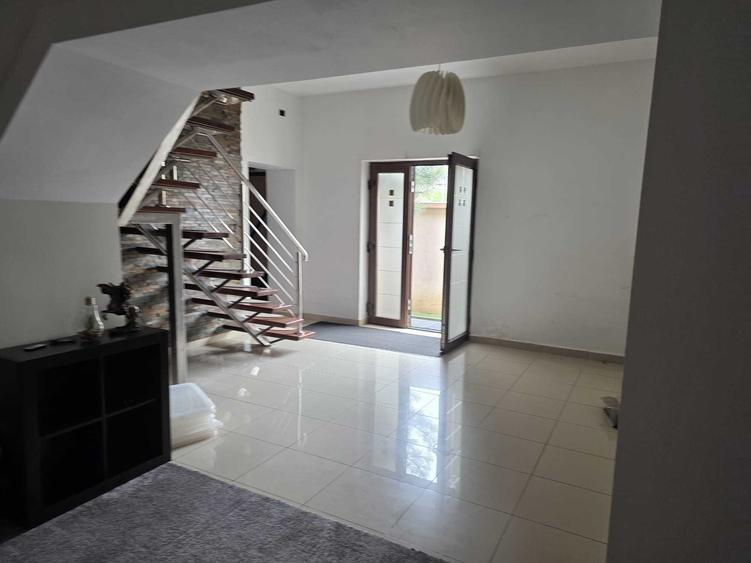 Spațiu comercial, de 390 mp, în Central