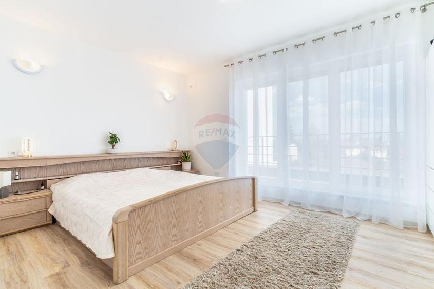 Duplex cu 4 camere cu Teren 276 Mp în Dâmbul Rotund