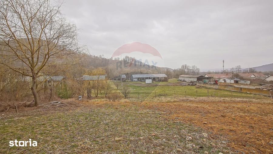Teren de 656 mp, în Central