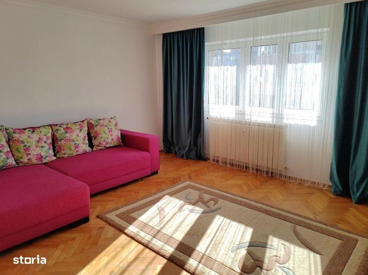 Apartament cu 4 camere decomandat, mobilat în Titan