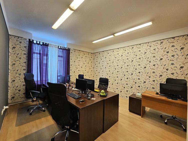 Casă cu 5 camere cu Teren 100 Mp în Podgoria