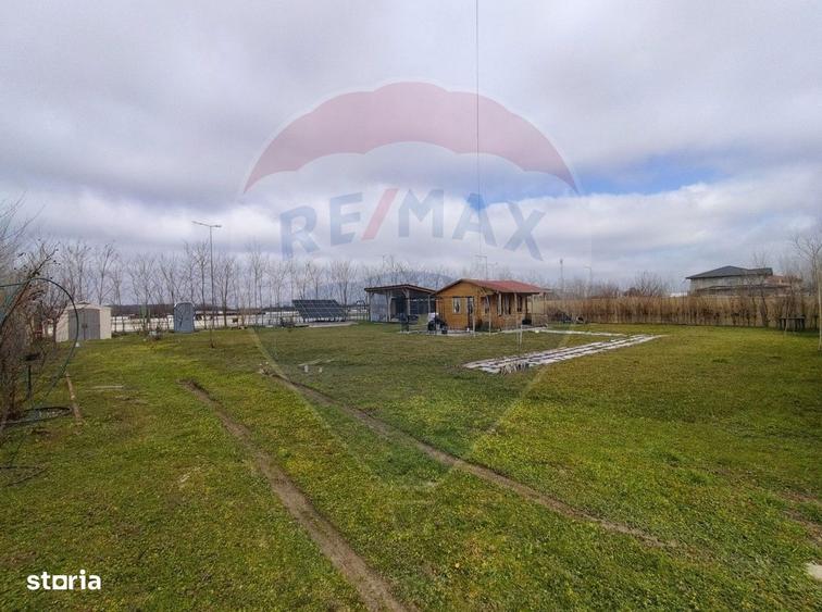 Teren de 1053 mp, în Crevedia