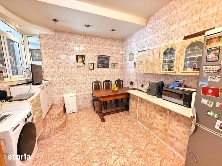 Casă cu 6 camere cu Teren 185 Mp în Chitila