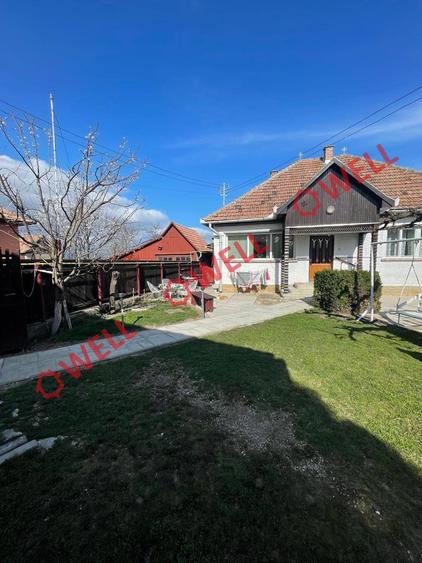 Casă cu 3 camere cu Teren 374 Mp în Central