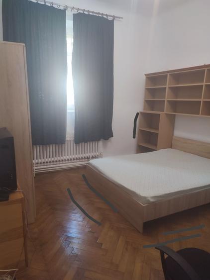 Apartament cu 2 camere decomandat în Piața Unirii