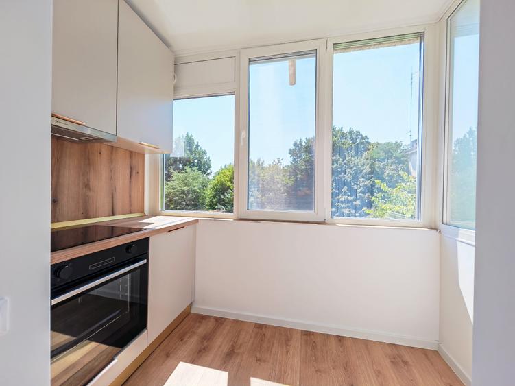 Apartament cu 2 camere decomandat în Timpuri Noi