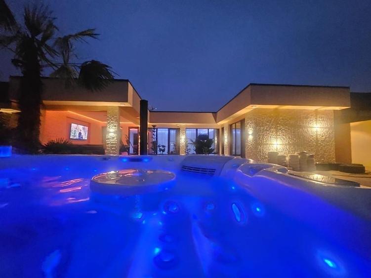 Casa deosebita in Domnesti Jacuzzi, terasa si 400 mp de teren! - 8