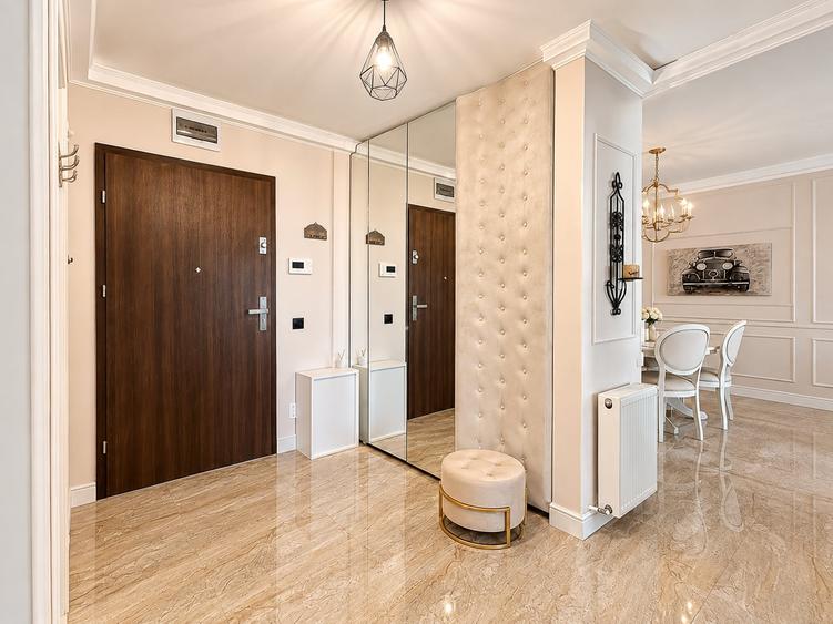 Apartament cu 2 camere semidecomandat, mobilat în Între Lacuri