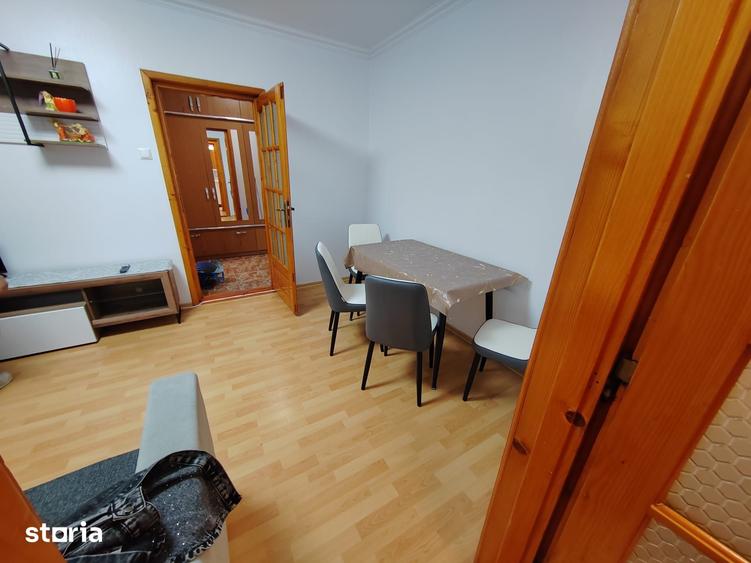 Apartament cu 3 camere decomandat în George Enescu