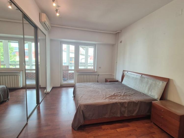 Apartament cu 4 camere decomandat, mobilat în Aviației