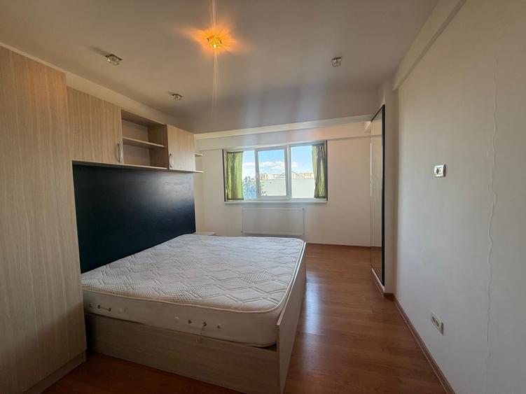 Apartament cu 3 camere decomandat în Tomis Nord