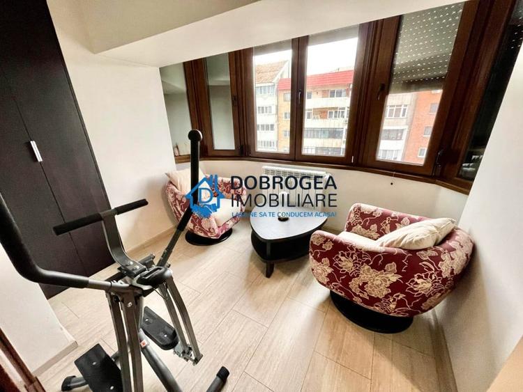 Apartament cu 5 camere decomandat, mobilat în Ultracentral