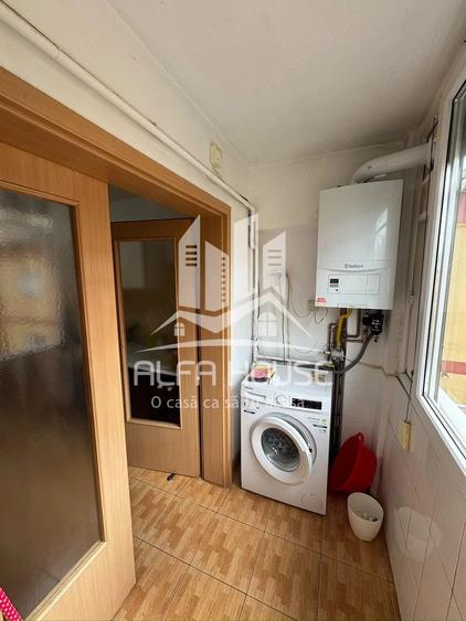 Apartament cu 2 camere decomandat în Central