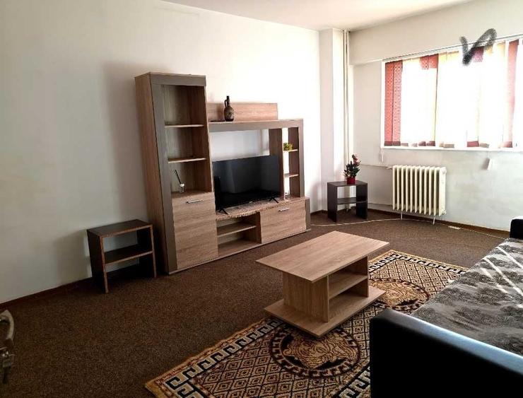 Apartament cu 2 camere decomandat în Prundu