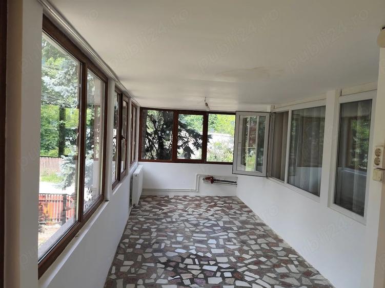 Casă cu 2 camere cu Teren 686 Mp în Central