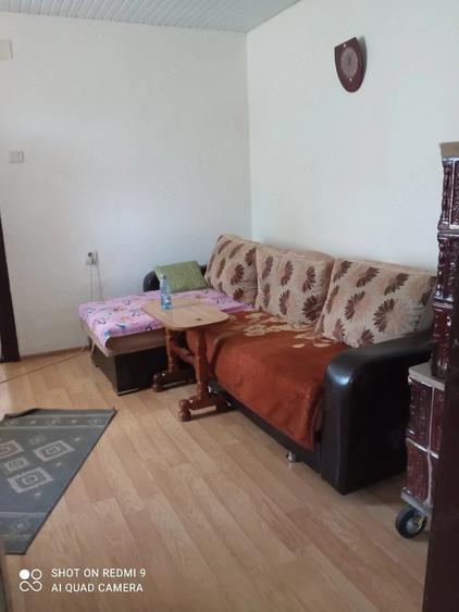 Casa locuibila, renovata, mobilata, rasa, com. Gradistea - 5