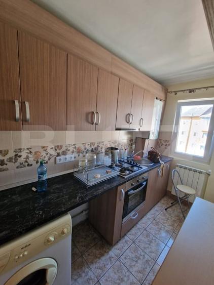 Apartament cu 2 camere decomandat, mobilat în Beclean