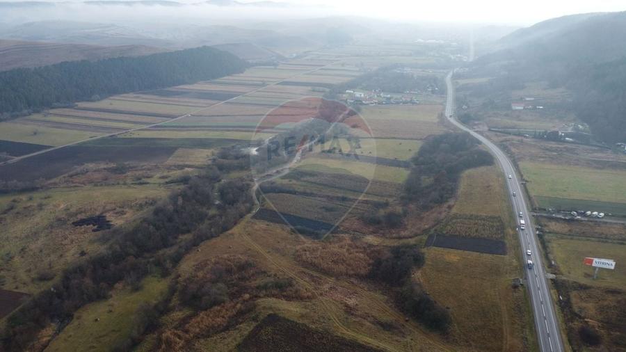 Teren Construcții intravilan de 9000 mp, în Gilău