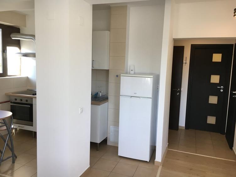 Garsonieră decomandată în Păcii