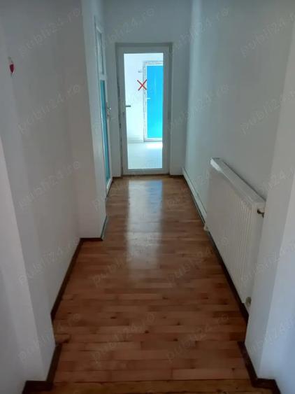 Apartament cu 3 camere decomandat în Dorobanți
