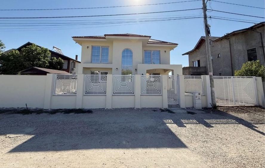 Casă cu 4 camere în Nord