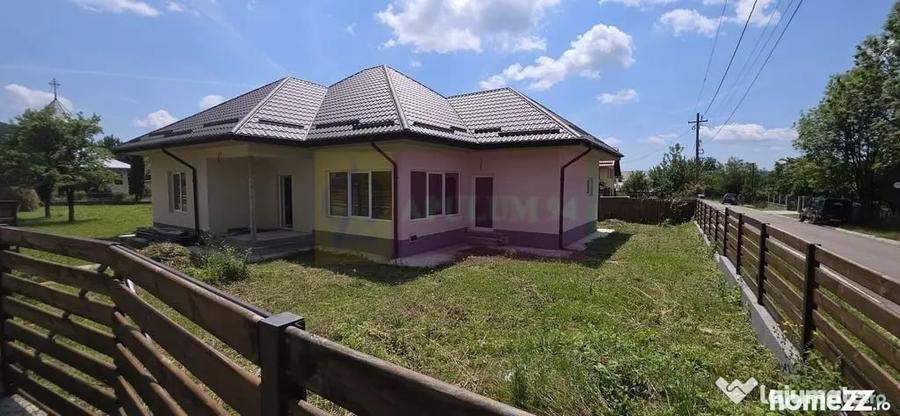 Casă cu 4 camere cu Teren 1001 Mp în Brebu