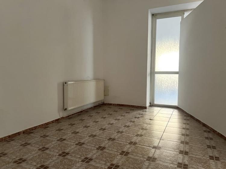 Apartament cu 3 camere decomandat în Iosefin
