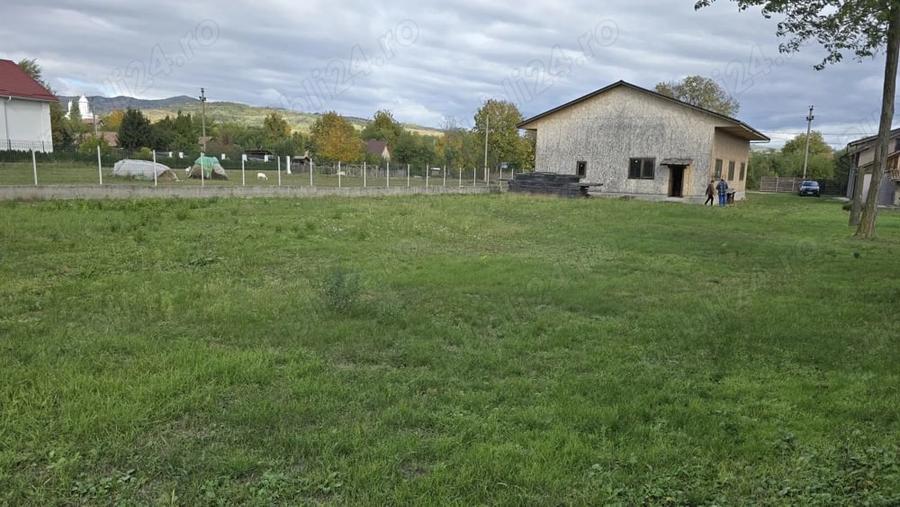Spațiu comercial, de 400 mp, în Pârscov