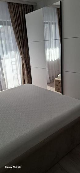 Apartament cu 3 camere decomandat în Petros