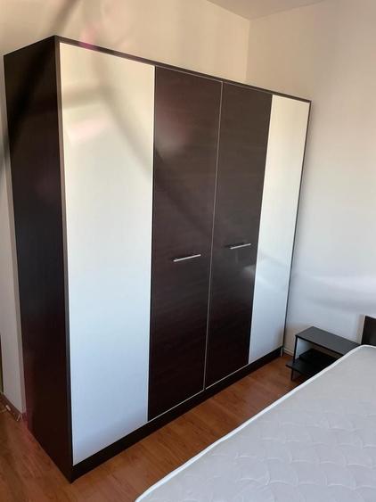 Apartament cu 4 camere semidecomandat în Găvana