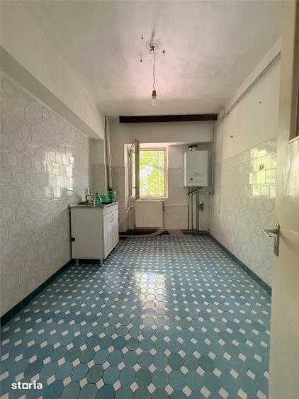 Apartament cu 3 camere decomandat în Ultracentral
