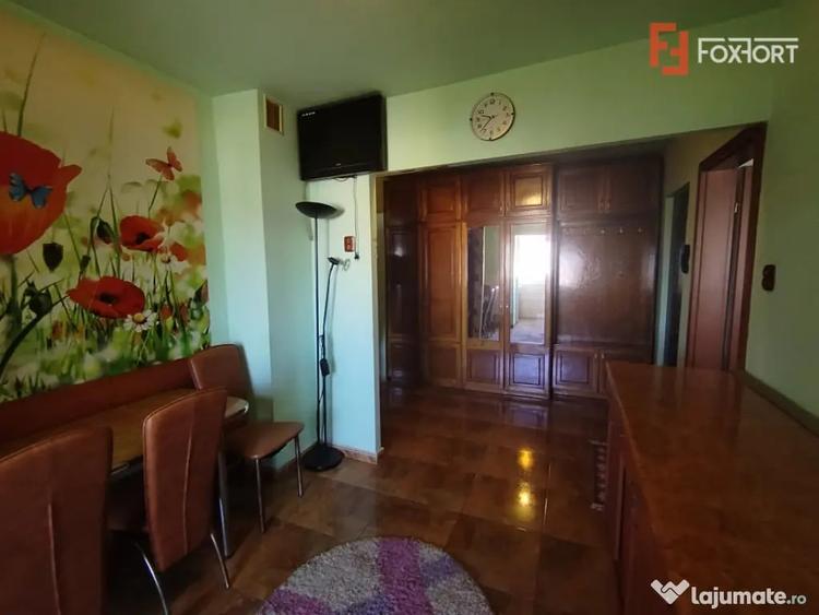 Apartament cu 2 camere decomandat în Girocului