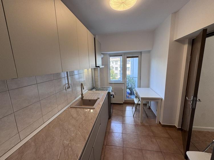 Apartament cu 2 camere decomandat, mobilat în Unirii
