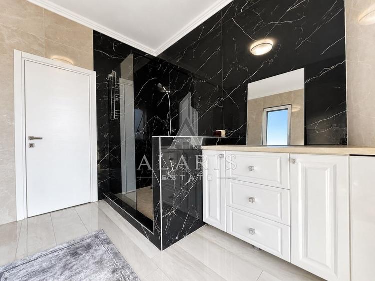 Apartament cu 4 camere semidecomandat, mobilat în Torontalului