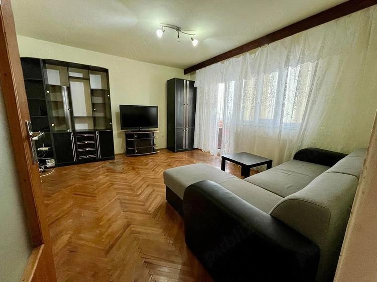 Apartament cu 3 camere decomandat în Simion Bărnuțiu