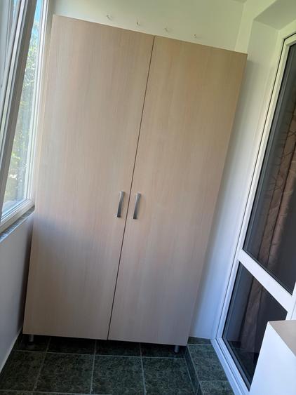 Apartament cu 3 camere semidecomandat, mobilat în Drumul Taberei