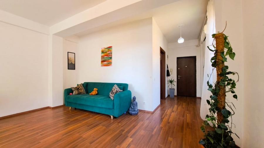Apartament cu 2 camere semidecomandat, mobilat în Dămăroaia