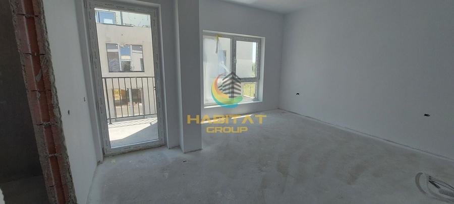 Duplex cu 6 camere cu Canalizare în Nord-Est